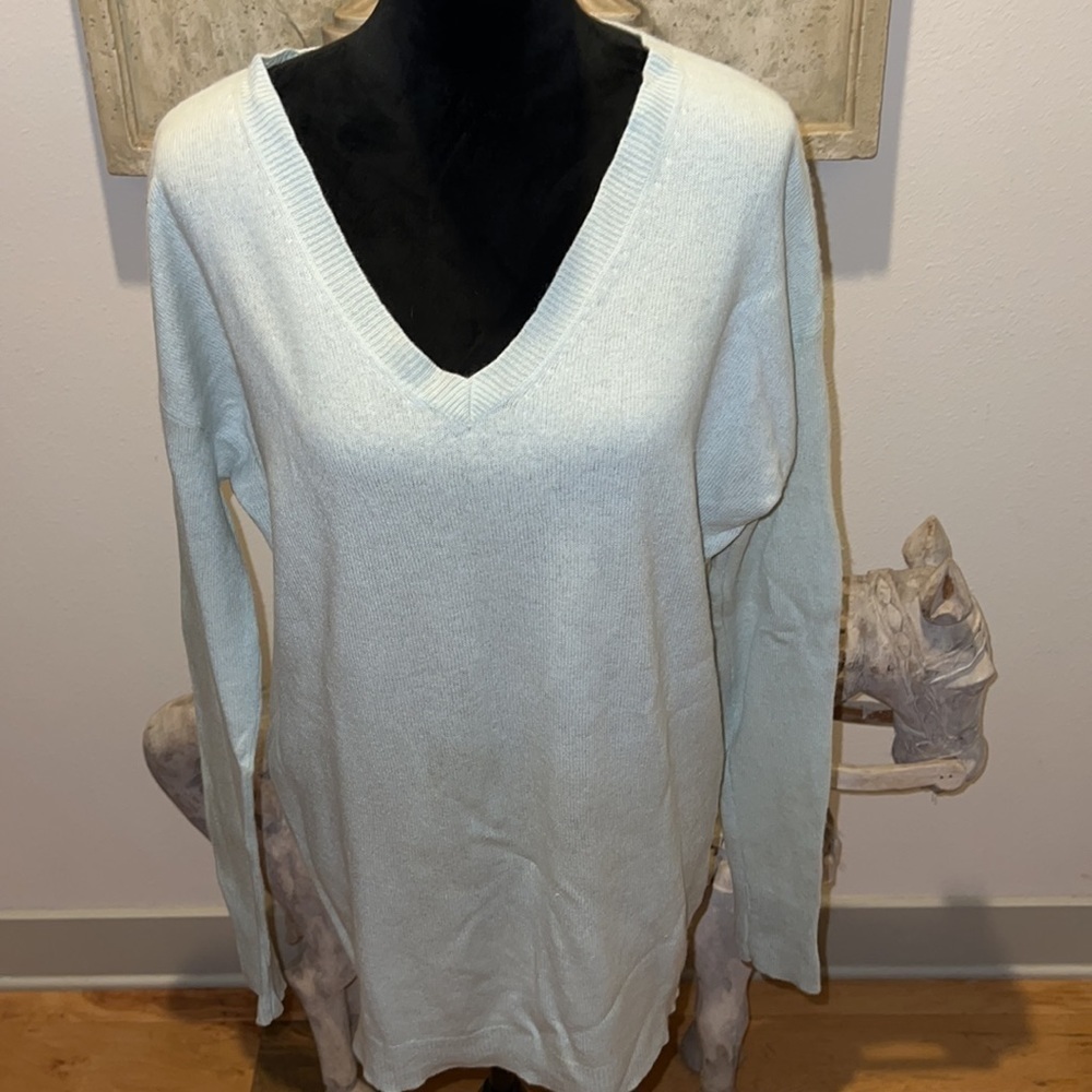 Halogen Cashmere V neck long light sweater mint green Sz L